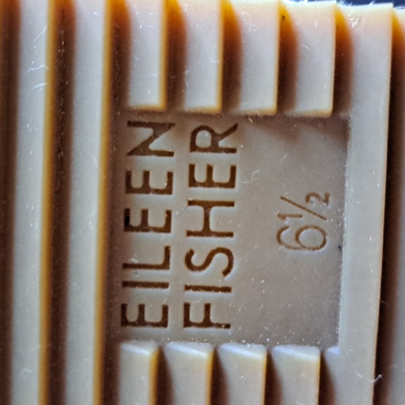 Eileen Fisher Womens Tan‎ Nubuck Suede Whim 2.75\